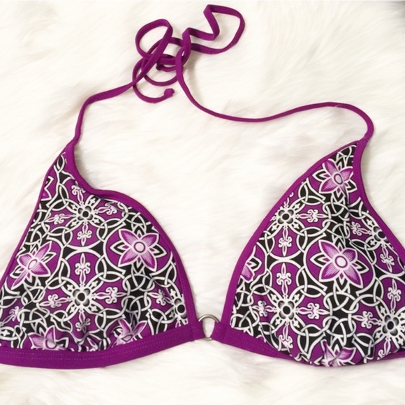 Converse Other - CONVERSE bathing suit top